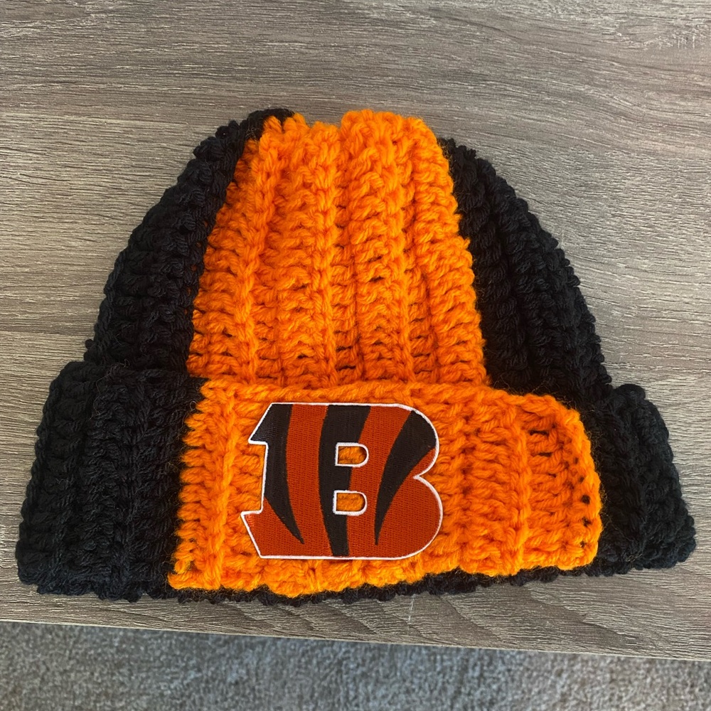 Team Beanies - Picture 12 of 16